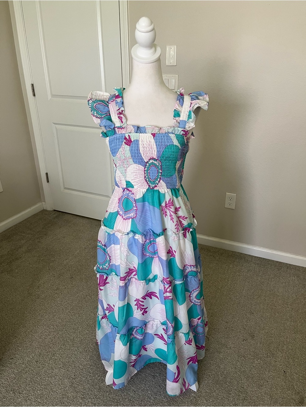 NWOT J. Marie Smocked Floral Midi Dress in Blue, White and Purple Size Small